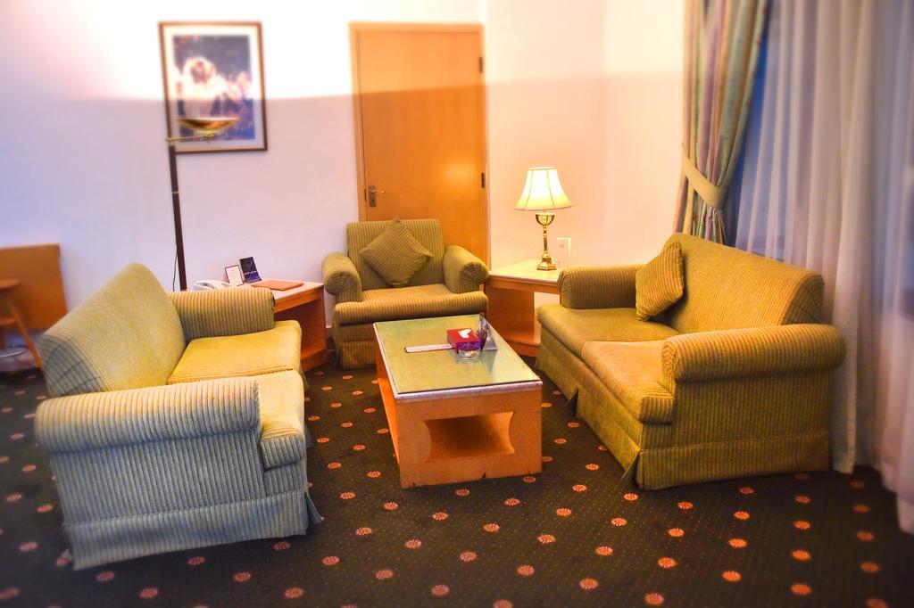Al Bastaki International Hotel Kuwait City Exteriör bild
