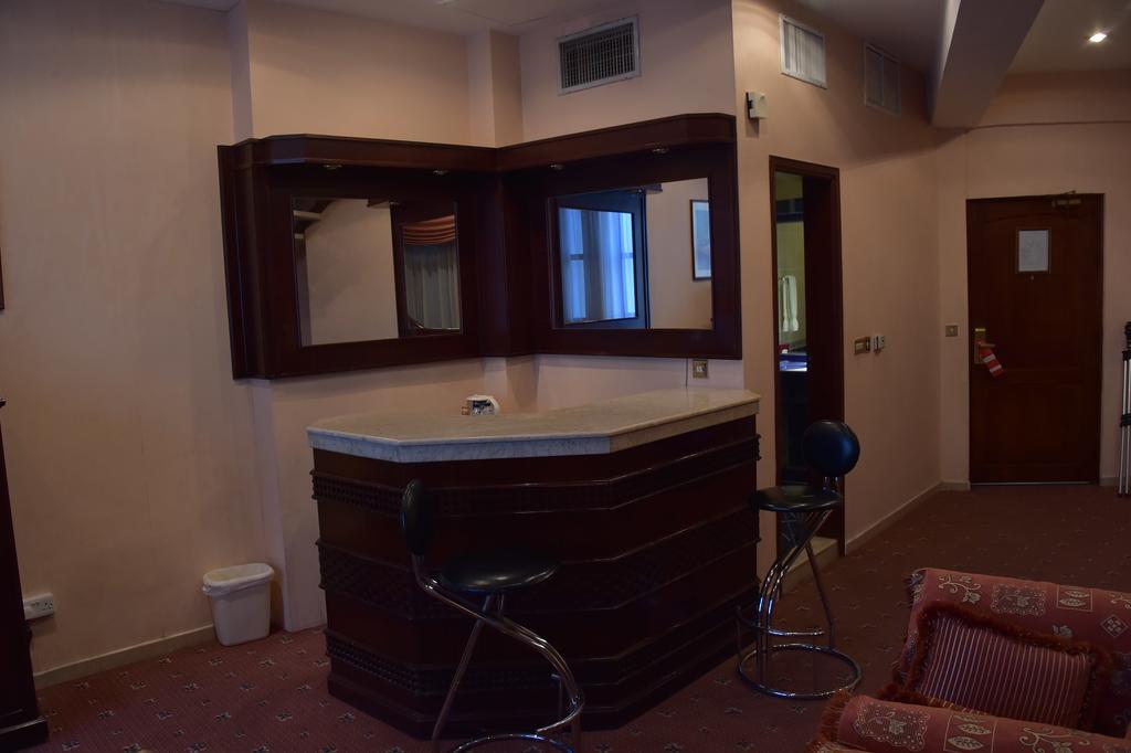 Al Bastaki International Hotel Kuwait City Exteriör bild