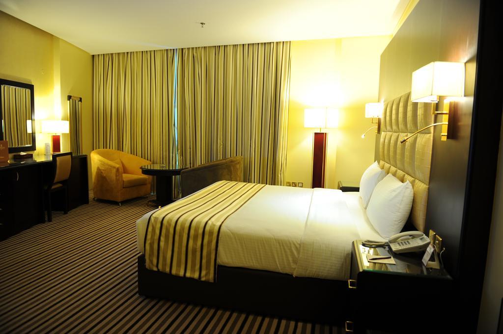 Al Bastaki International Hotel Kuwait City Exteriör bild